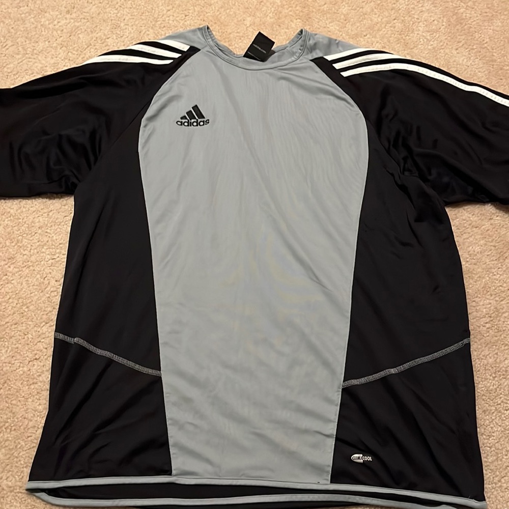 Adidas men’s t shirt